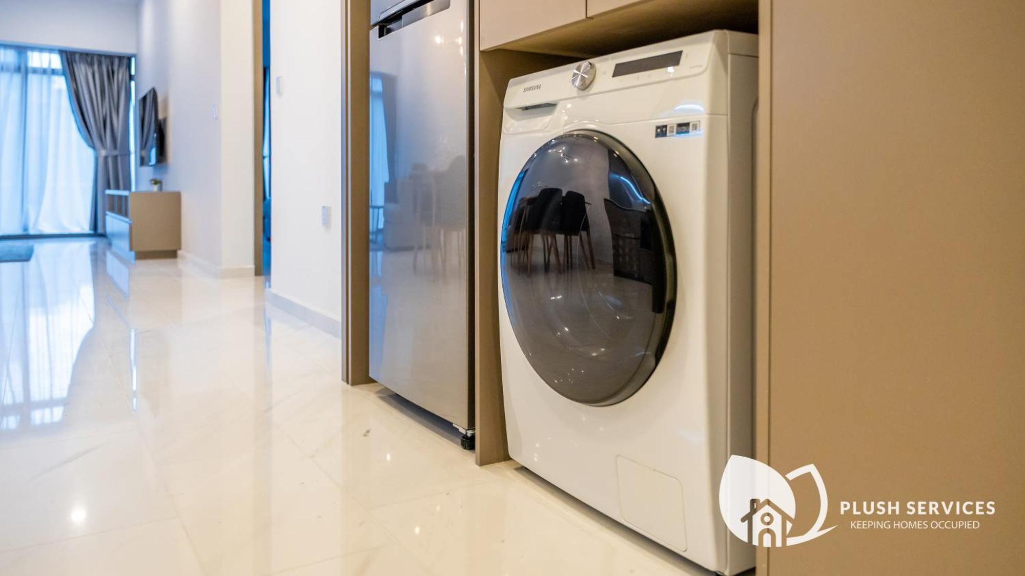 Eaton Residences Klcc By Plush Apartment *